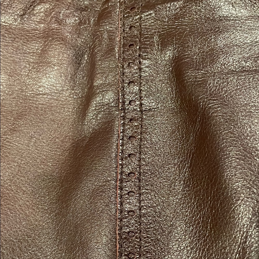 Danier Burgundy Leather Skirt (sz 10) - Picture 10 of 10